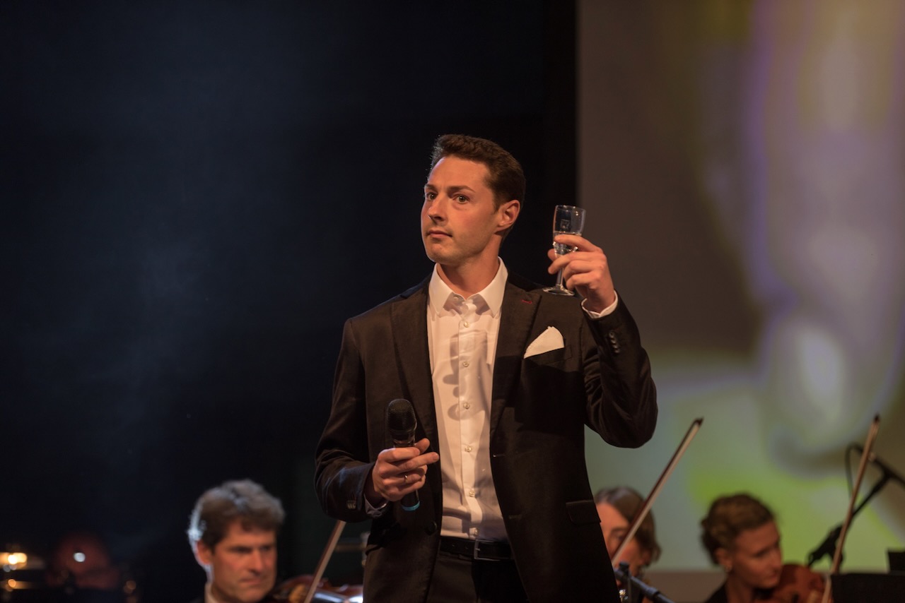 777 Jahr Feier   Stars unter Sternen   24